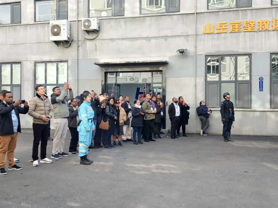 A delegation from the Pacific Island Nations Climate Change and Disaster Risk Management Workshop paid a visit to Hailiya Group for an inspection and exchange. 640 (3) A delegation from the Pacific Island Nations Climate Change and Disaster Risk Management Workshop paid a visit to Hailiya Group for an inspection and exchange. 640 (3)